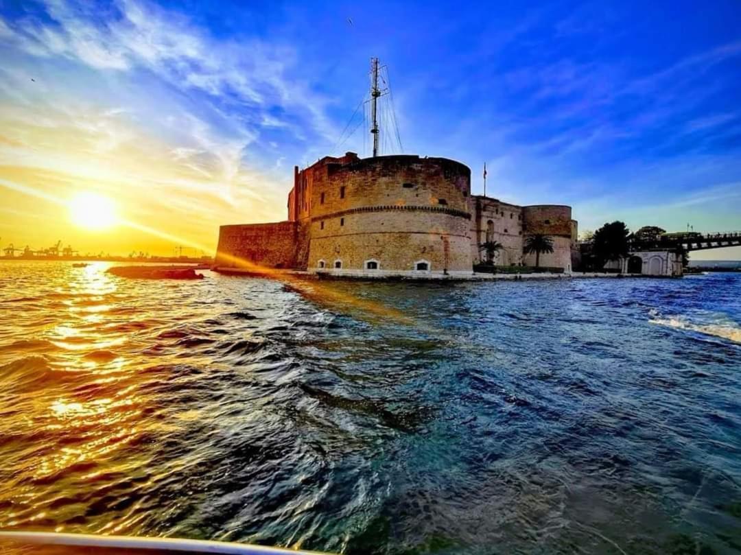 Casa Principe Taranto "Intero Appartamento" ภายนอก รูปภาพ